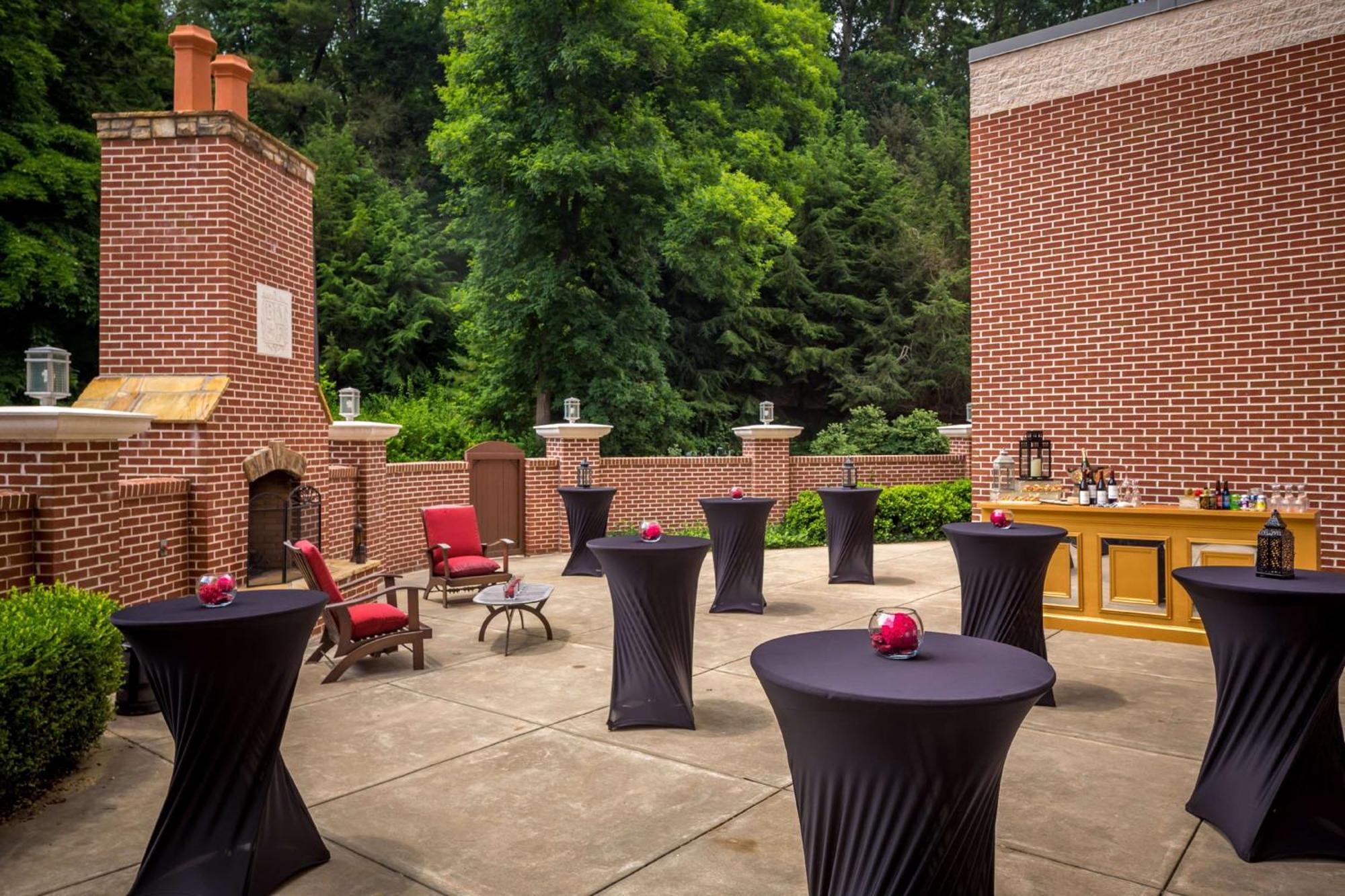 Doubletree By Hilton Biltmore/Asheville Exterior photo