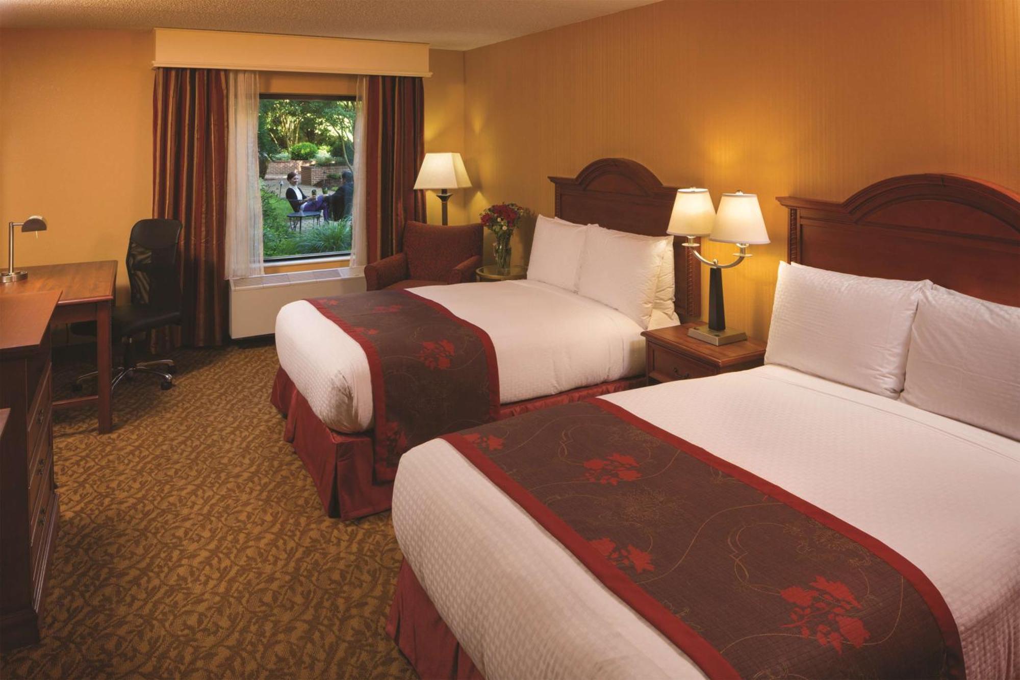 Doubletree By Hilton Biltmore/Asheville Exterior photo
